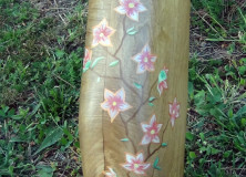 Nucis, didgeridoo walnut tree